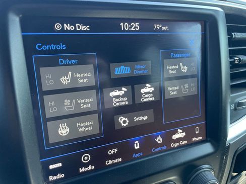 Used 2018 RAM 3500 Laramie Longhorn image 39