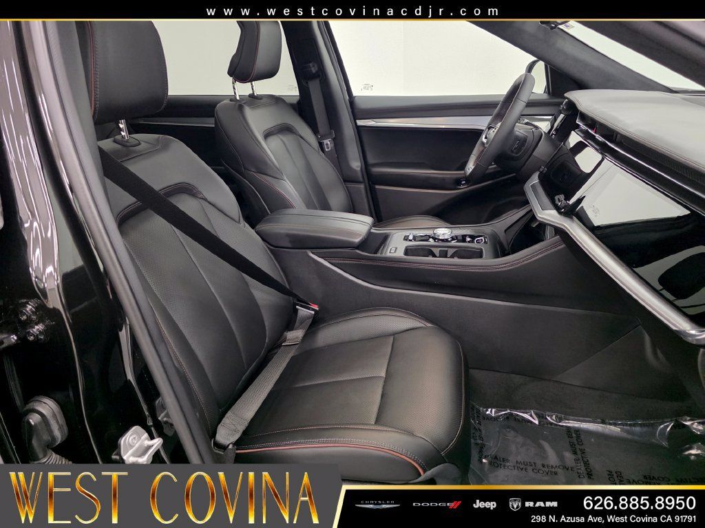 Used 2024 Jeep Wagoneer Launch Edition AWD/4WD image 12