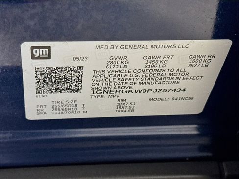 Used 2023 Chevrolet Traverse LT image 30