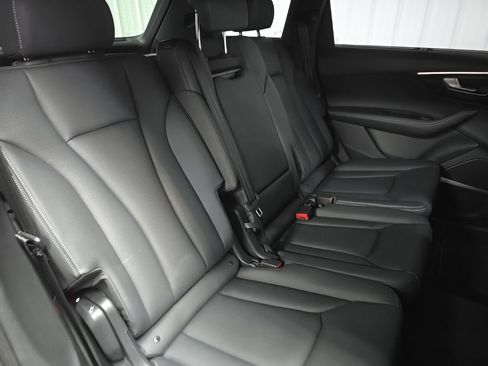 Used 2025 Audi Q7 3.0T Premium Plus w/ Premium Plus Package AWD/4WD image 17
