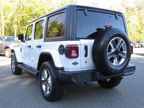 Used 2020 Jeep Wrangler Unlimited Sahara w/ Dual Top Group image 8