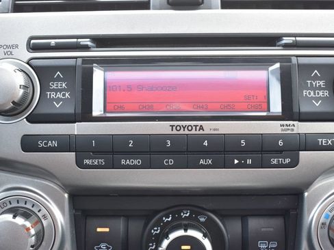 Used 2011 Toyota 4Runner SR5 AWD/4WD image 36