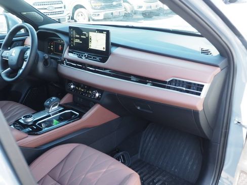 Used 2025 Mitsubishi Outlander SEL AWD/4WD image 21