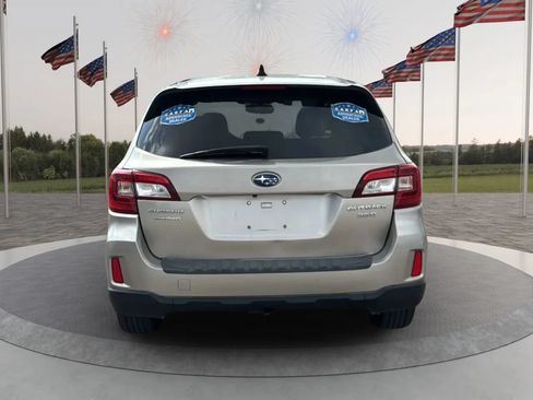 Used 2016 Subaru Outback 3.6R Limited AWD/4WD image 5