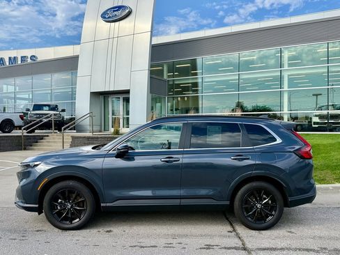 Used 2024 Honda CR-V Sport image 2