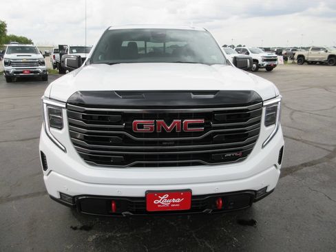 Used 2026 GMC Sierra 1500 AT4 w/ AT4 Premium Package AWD/4WD image 13