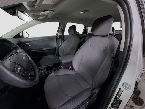 Used 2025 Kia K4 FWD image 13