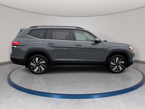 New 2026 Volkswagen Atlas SE FWD image 4