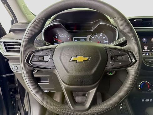 Used 2021 Chevrolet TrailBlazer LT AWD/4WD image 14
