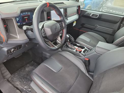 Used 2025 Ford Bronco Big Bend w/ Black Diamond Package AWD/4WD image 17