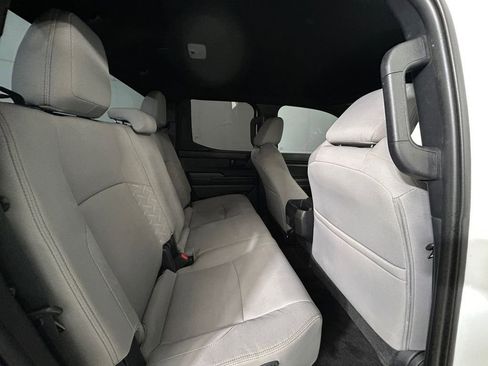 Used 2024 Toyota Tacoma SR5 AWD/4WD image 17