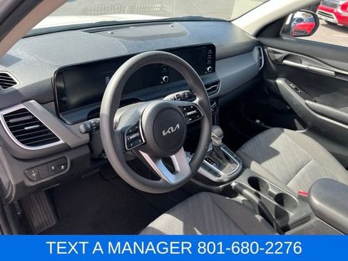 Used 2024 Kia Seltos LX AWD/4WD image 19