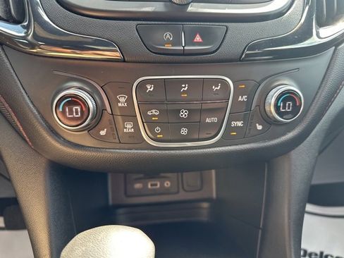 Used 2022 Chevrolet Equinox RS w/ RS Leather Package image 42