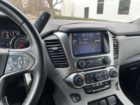 Used 2015 Chevrolet Tahoe LT image 18
