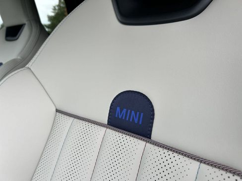 Certified 2025 MINI Cooper Countryman S image 8