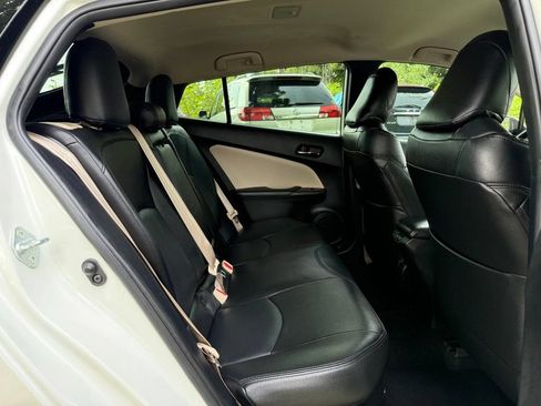 Used 2019 Toyota Prius LE FWD image 15