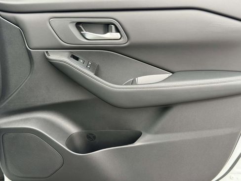 New 2026 Nissan Rogue SV AWD/4WD image 24