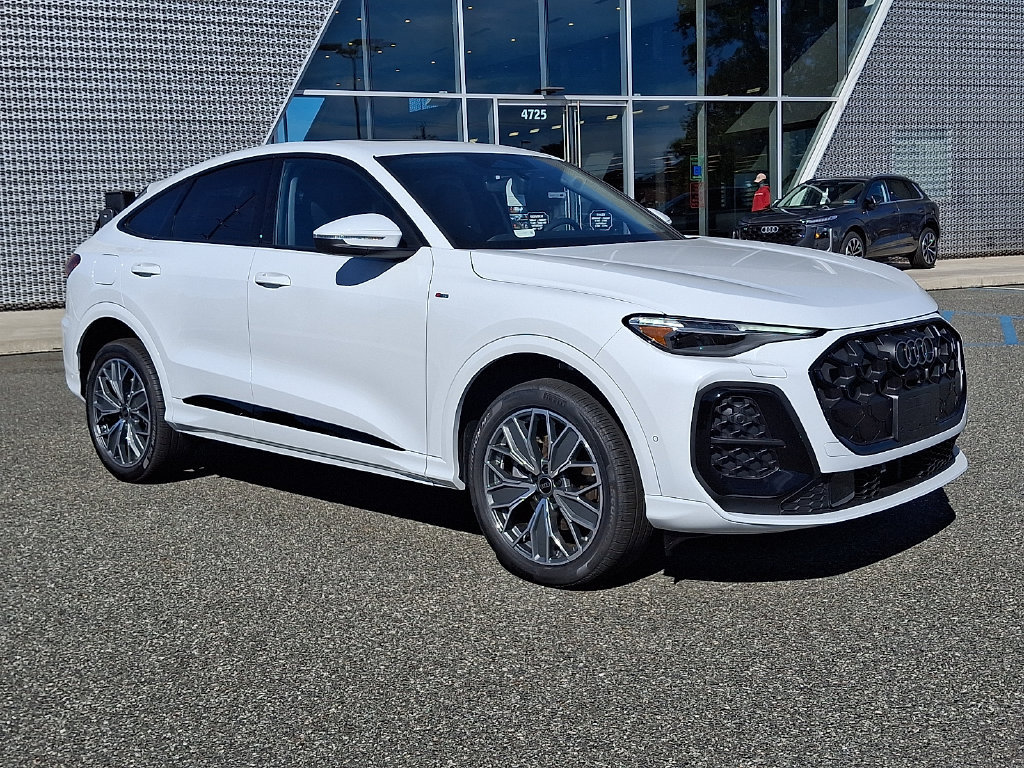 New 2026 Audi Q5 Premium Plus AWD/4WD image 1
