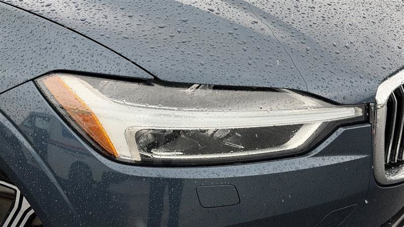 Used 2019 Volvo XC60 T6 Inscription w/ Protection Package AWD/4WD image 11