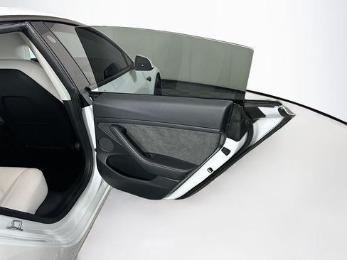 Used 2023 Tesla Model 3 Standard Range RWD image 30