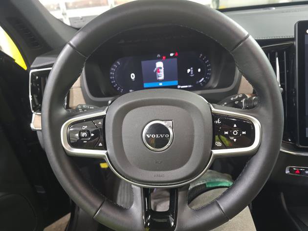 Used 2026 Volvo XC90 B6 Plus AWD/4WD image 9