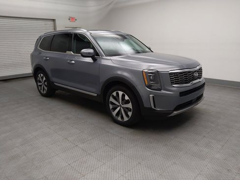 Used 2020 Kia Telluride S FWD image 11