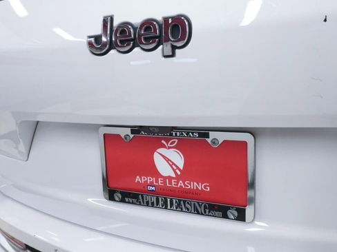 Used 2021 Jeep Grand Cherokee L Overland w/ Advanced Protech Group III RWD image 30