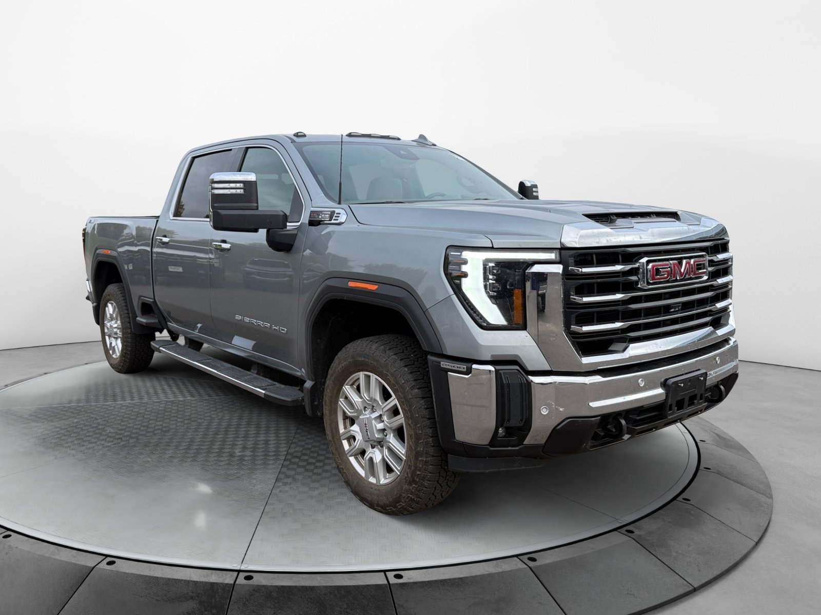 Used 2024 GMC Sierra 2500 SLT w/ SLT Premium Package AWD/4WD image 4