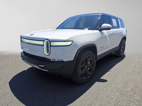 Used 2024 Rivian R1S Adventure Quad AWD/4WD image 7