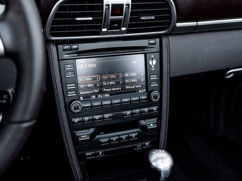 Used 2009 Porsche 911 Turbo image 32