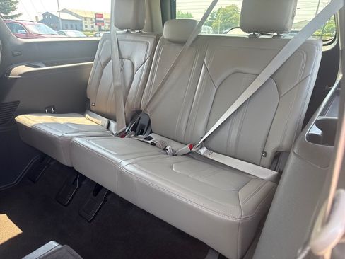 Used 2021 Ford Expedition Max Limited AWD/4WD image 23