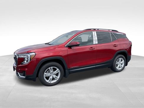 Used 2022 GMC Terrain SLE w/ Driver Convenience Package AWD/4WD image 5