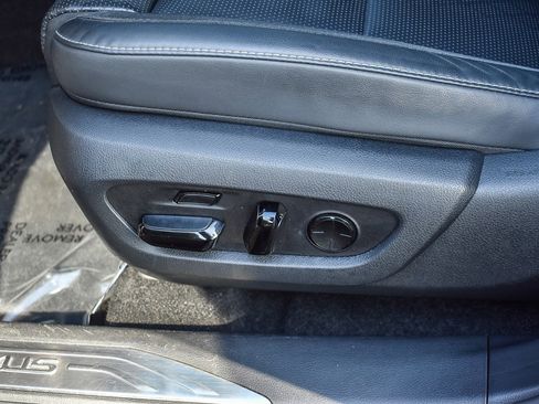 Used 2024 Lexus RX 450h AWD w/ Luxury Package image 21