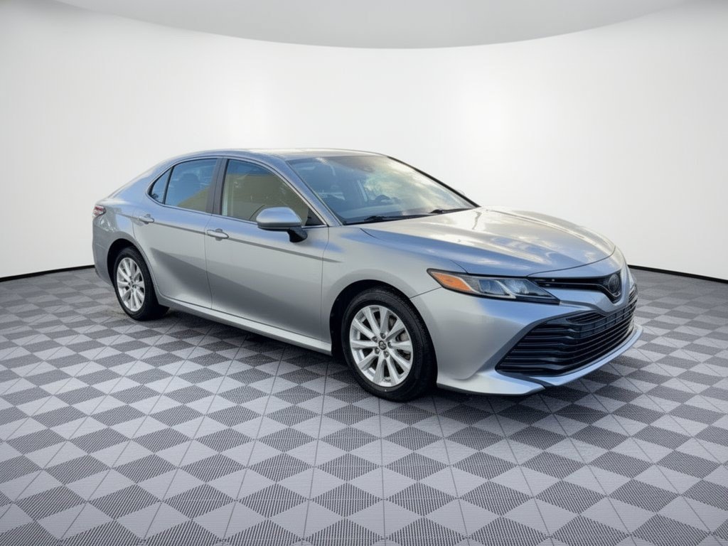 Used 2019 Toyota Camry LE FWD image 7