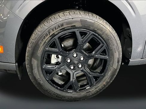 New 2026 Ford Maverick Lobo AWD/4WD image 12
