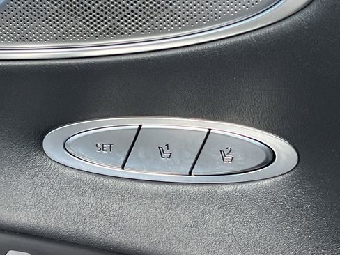 Used 2025 Genesis GV70 3.5T Sport w/ Sport Advanced Package image 16