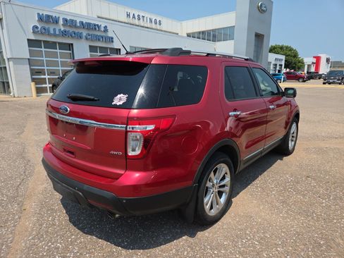 Used 2011 Ford Explorer XLT w/ 202A Rapid Spec Order Code AWD/4WD image 5
