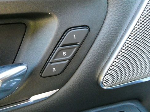 New 2026 RAM 1500 Laramie w/ Night Edition AWD/4WD image 22
