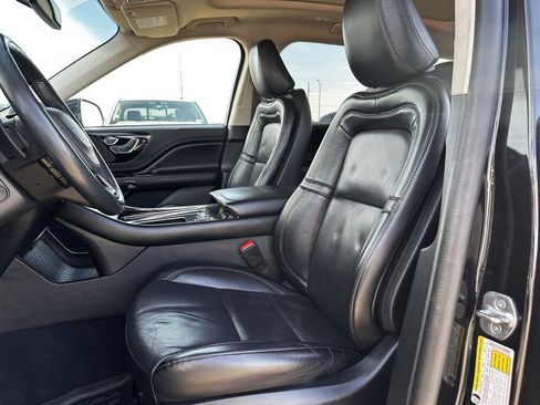 Used 2021 Lincoln Aviator Grand Touring w/ Elements Package Plus image 27
