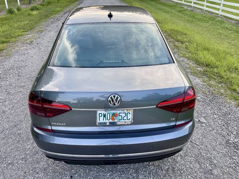 Used 2019 Volkswagen Passat 2.0T SE R-Line FWD image 8