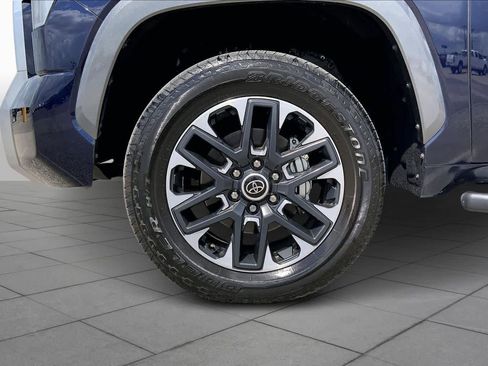 Used 2023 Toyota Tundra Limited image 11