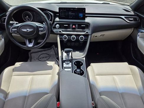 Used 2022 Genesis G70 2.0T RWD image 12