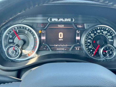 Used 2022 RAM 3500 Laramie AWD/4WD image 23