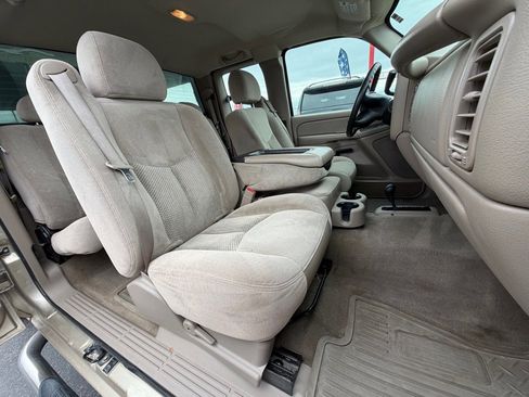 Used 2004 Chevrolet Silverado 1500 LS w/ Light Duty Power Package image 8