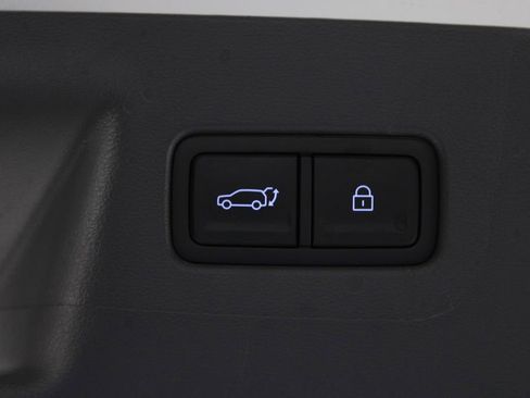 Used 2026 Hyundai Santa Fe SE FWD image 18