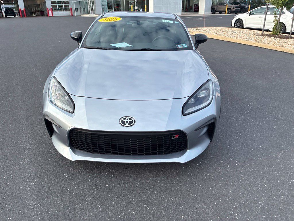 Used 2024 Toyota GR86 RWD image 21