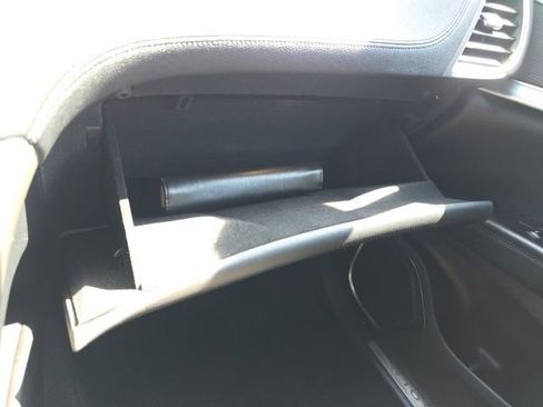 Used 2019 Lincoln Nautilus Select image 18