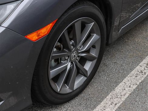 Used 2019 Honda Civic EX-L image 4