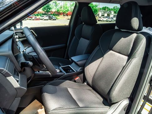 New 2025 Mitsubishi Outlander ES image 13