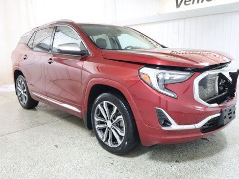 Used 2020 GMC Terrain Denali w/ GMC Pro Grade Package AWD/4WD image 5